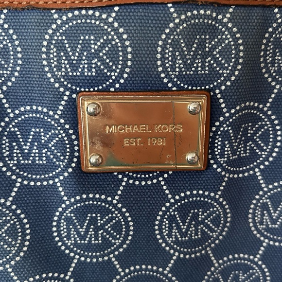 Michael Kors Purse - Picture 3 of 9